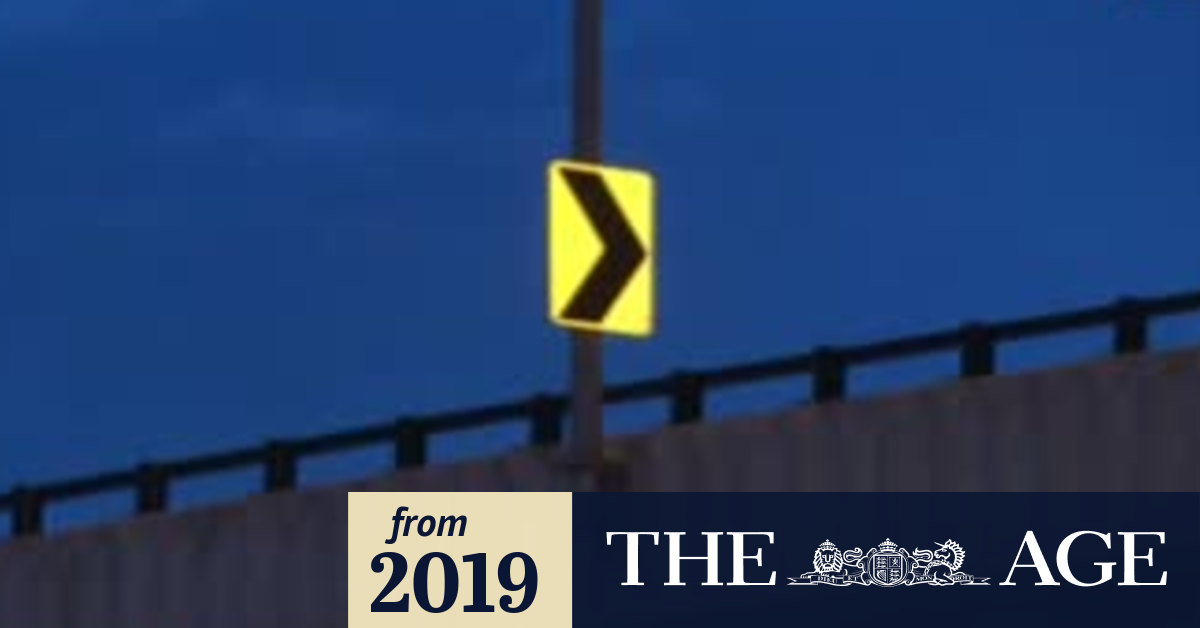 Road sign falls and hits car during peak hour on EastLink